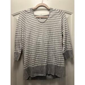 Gap Women’s V Neck Striped Pullover Hooded Sweater Top Size M Petite Gray‎ White